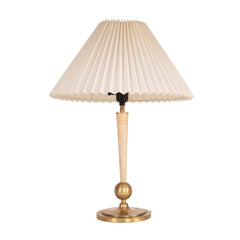 #1231 Table Lamp in Brass and Wood by Harald Notini