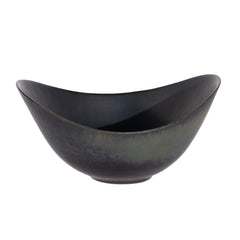 #1460 Stoneware Bowl by Gunnar Nylund