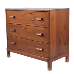#1562 Chest