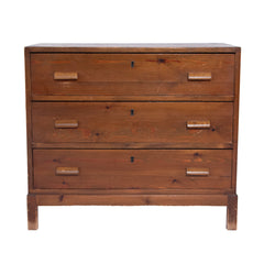 #1562 Chest
