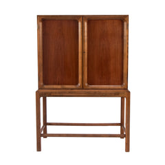 #1589 Cabinet