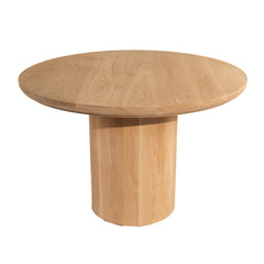 #3016 Berg - Round Dining Table in Oak by lief